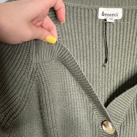 &merci Women's Olive Green Ribbed Cropped Button Front Cardigan Size S NWOT - Picture 3 of 6